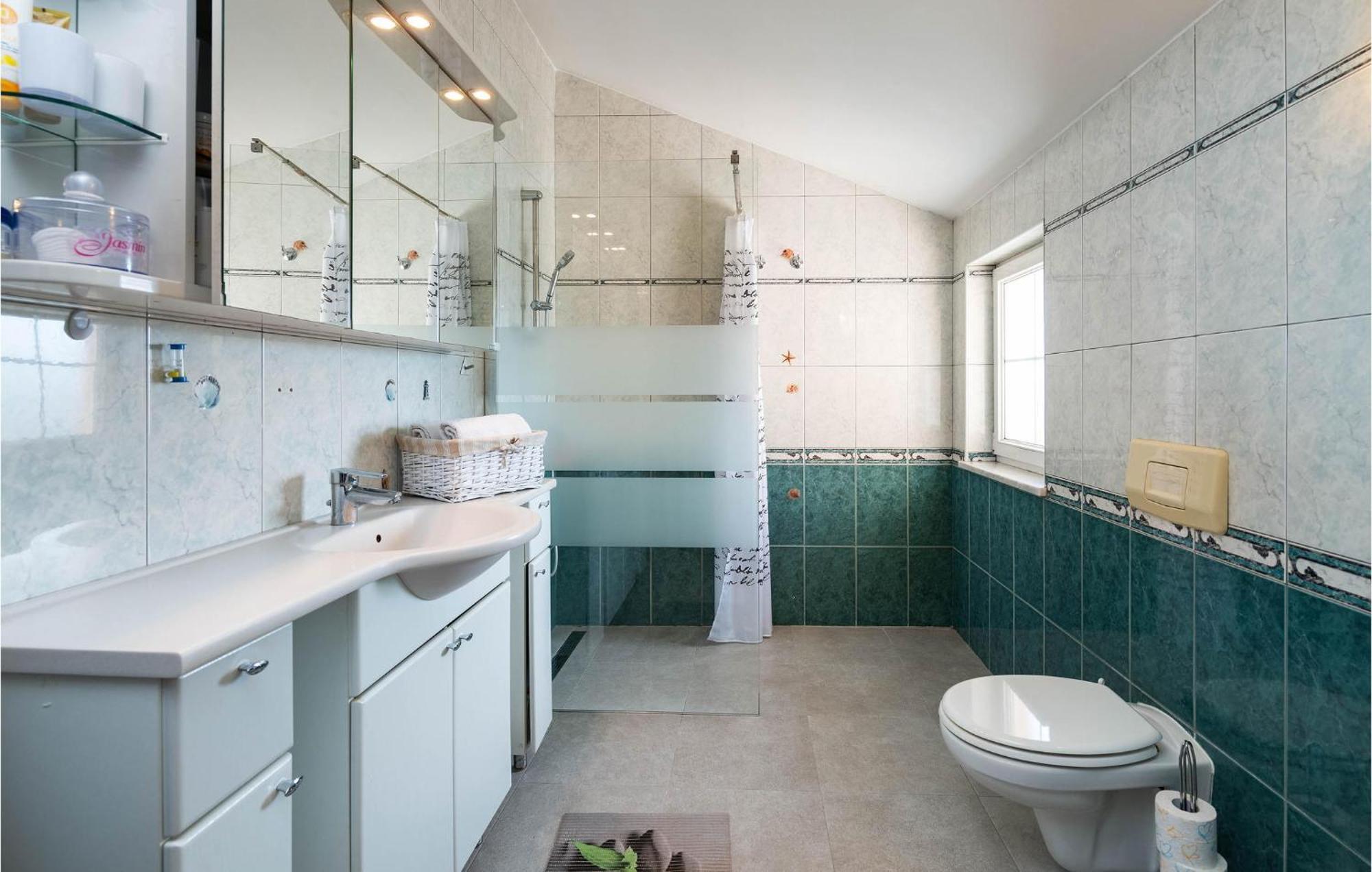 Gorgeous Home In Labin With Outdoor Swimming Pool ภายนอก รูปภาพ