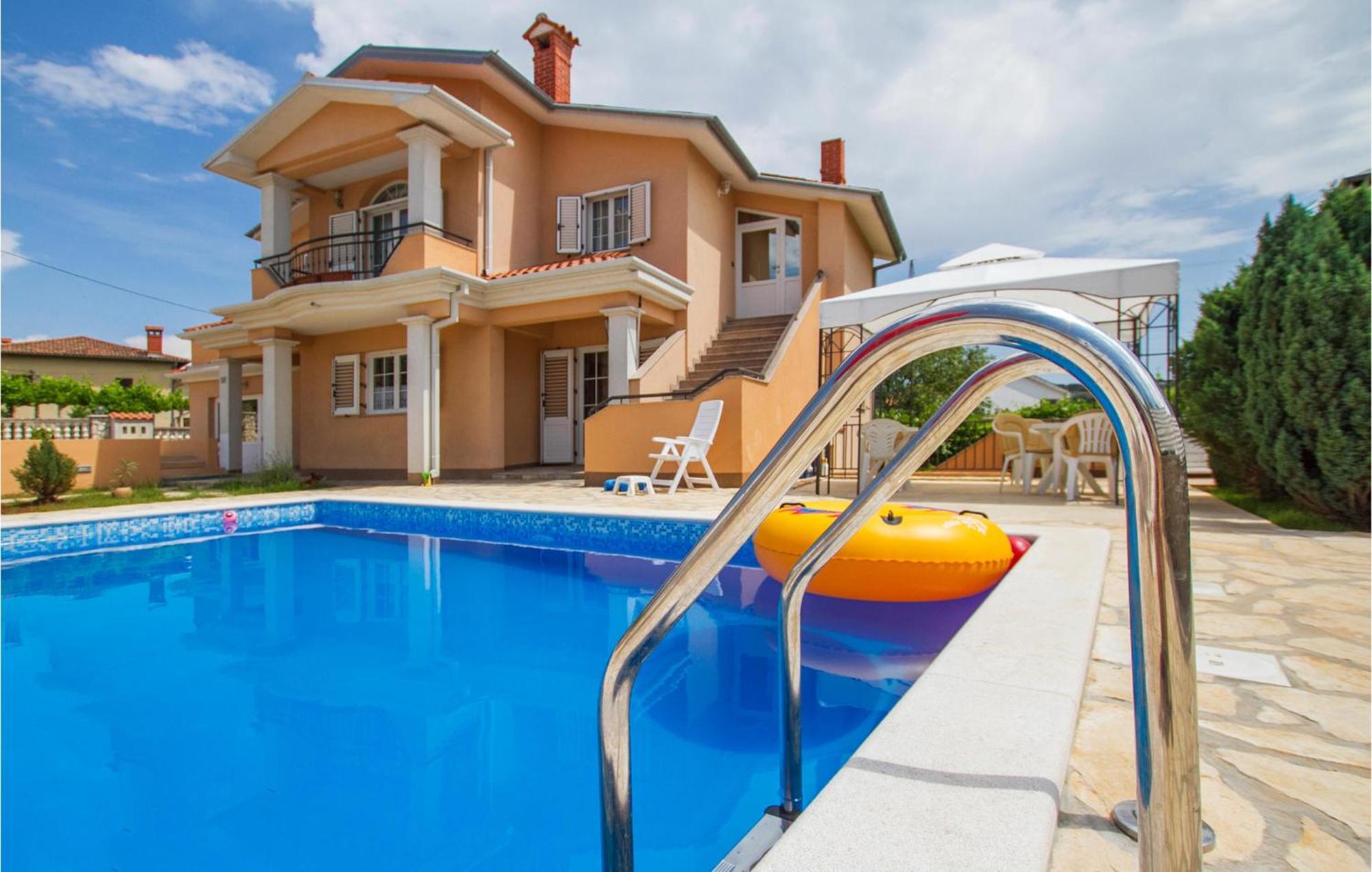 Gorgeous Home In Labin With Outdoor Swimming Pool ภายนอก รูปภาพ